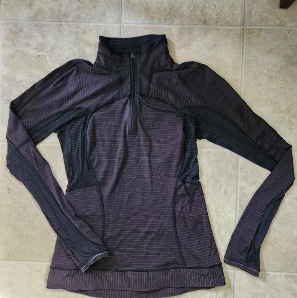 Lululemon Run For Gold 1/2 Zip - Size 6 - Picture 6 of 12